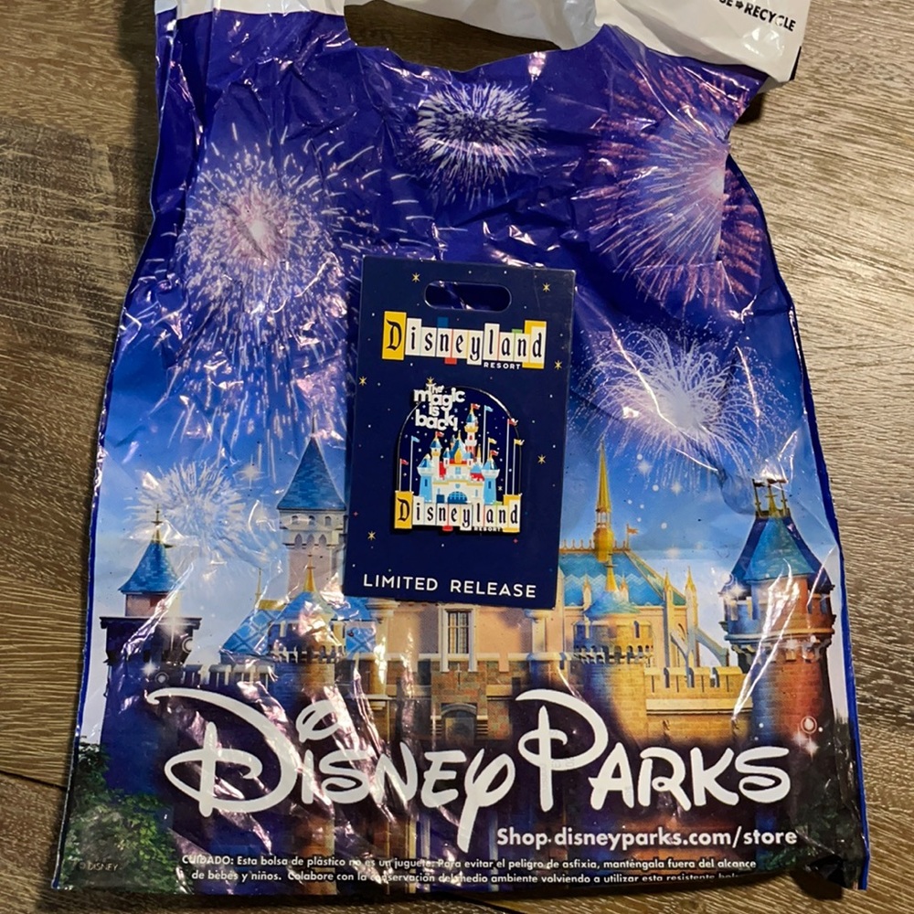 Limited release Disneyland “magic is back” pin